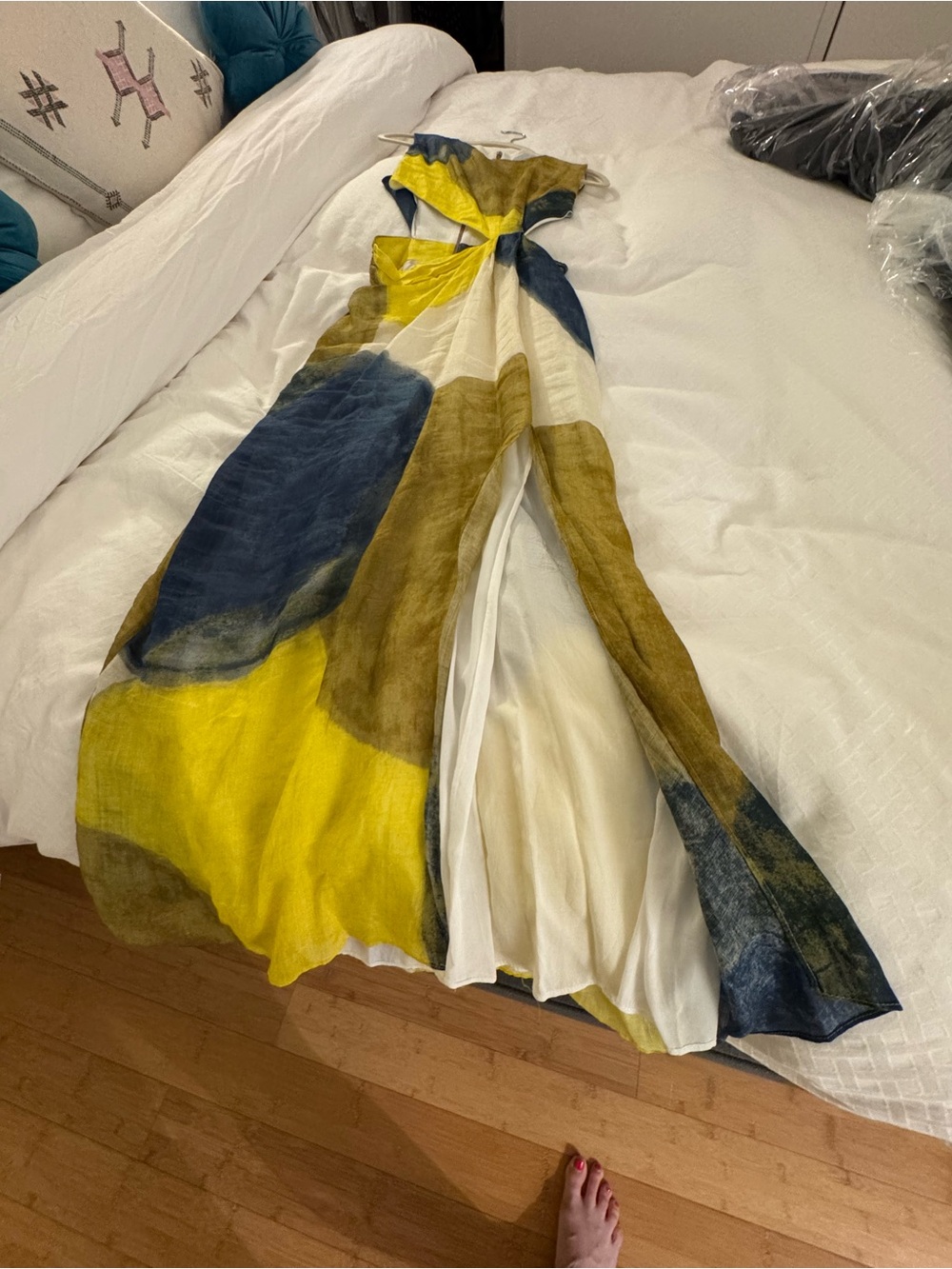 Zara Cutout Maxi Dress in Yellow, Navy and Olive - Picture 4 of 6